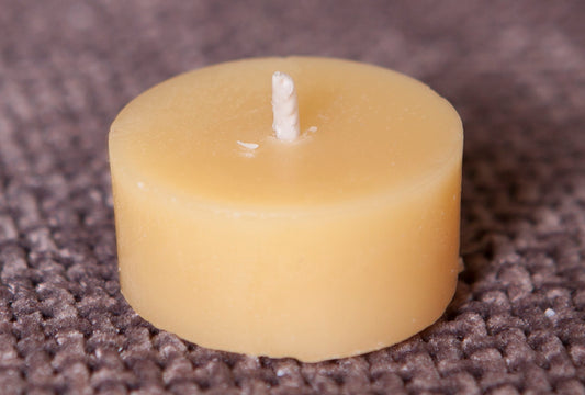 Wattle Grove Beeswax Candle // Tealight